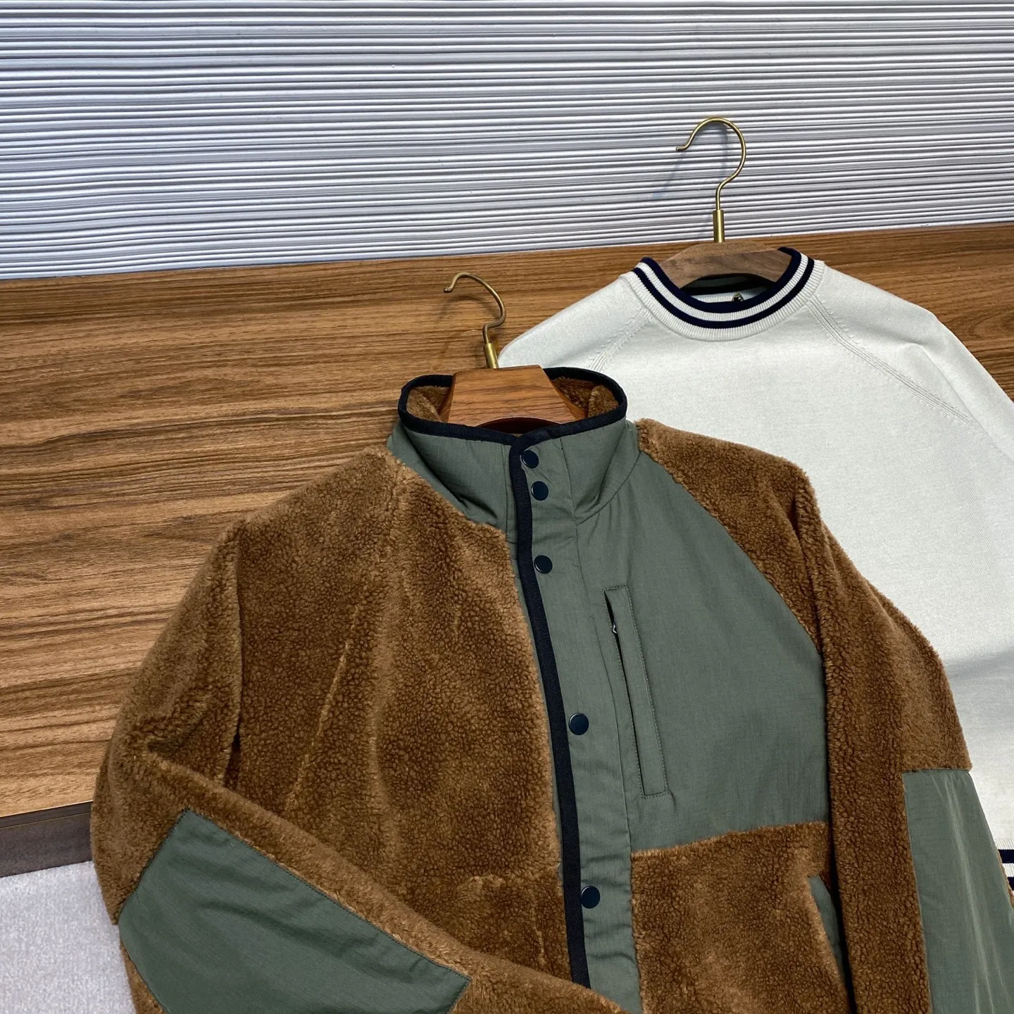 Real details shot!